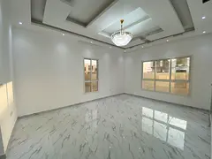 Villa for Rent in Al Yasmeen.🛏️ 5 Master Bedrooms 🛋️ Majlis + Spacious Living Room 👵 Ma