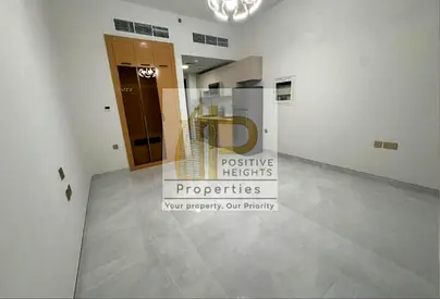 Below Market Price | Genuine Resale | Vacant | Semi Furnished