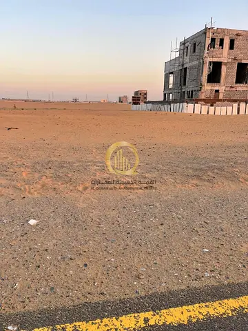 للبيع ارض سكنية في بساتين الزبير تملك حر للعرب تصريح ارضي وطابقين