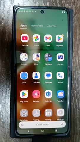 MOTOROLA RAZR 5G (2025) 256GB PANTONE SPRING BUD FACTORY UNLOCKED