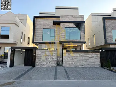 A villa with a price including registration, ownership fees and air conditioners on the main street, ready to move in, in the most prestigious areas o