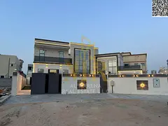 A villa with personal finishes, including electricity, water and air conditioning, located on a main