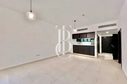 Spacious 1 Bedroom | High Floor | Unfurnished