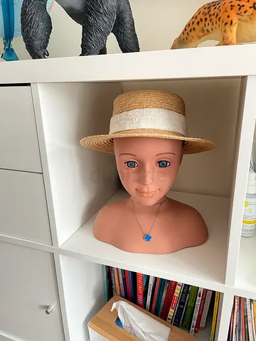 Styling head mannequin for girls