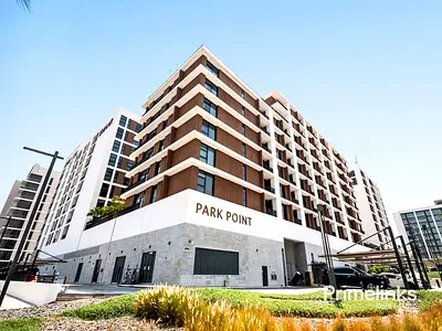 Mid Floor | 2 Bedroom Apartment | Vacant