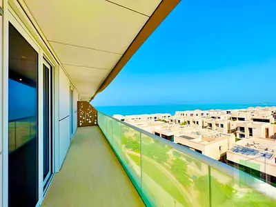 Private Beach Access | Full Sea View | Massive