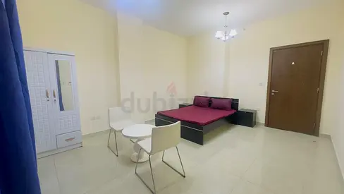 Al jaddaf  BIG Room with balcony and saprate washroom very close to metro