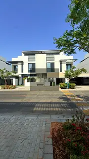 4BHK- READY TO MOVE- BEACH FRONT- LUXURY UNIT-GATED COMMUNITY-HIGH ROI