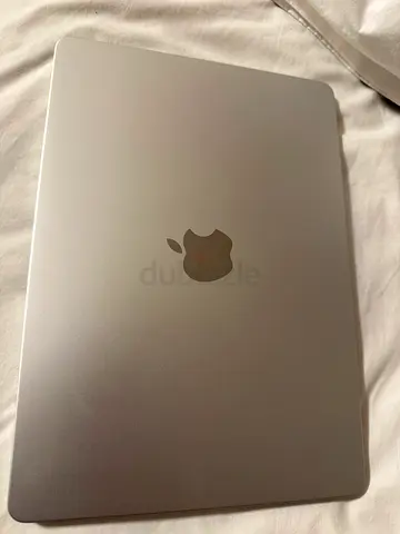 Mac Book M4 Air 13 inch - 512GB Arabic / English Keyboard brand new