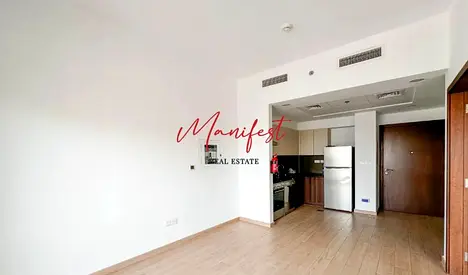Vacant | Spacious | Close to Pool & Park