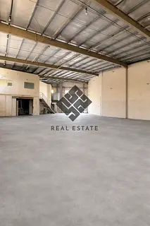 Warehouse for rent in umm al quwain8500 sqft 100 kw 310,000 dirham