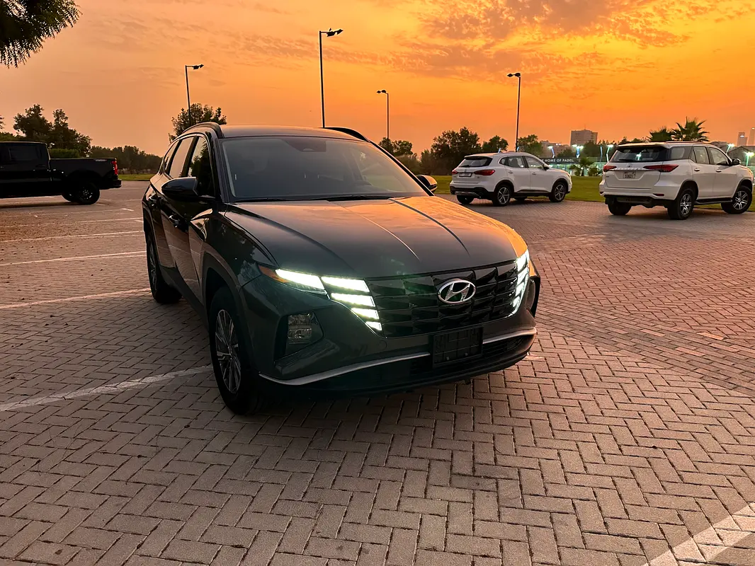 Hyundai Tucson 2022 — photo 1 of 12