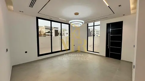فرصة سكنية استثمارية | تملك فيلا فاخرة بالحليو 2 عجمان| 5 غرف نوم |بسعر تنافسي شامل كهرباء وميه ومكيفات