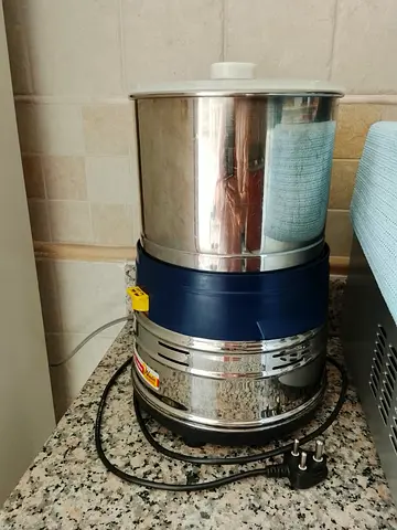 Table top Grinder for Efficient Food Preparation