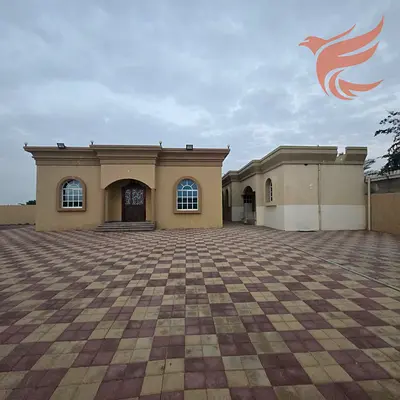 Luxury 3 bhk villa | Maids & laundary & Storage |