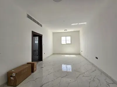 استوديو المويهات موقع حيوي قريب من جميع الخدمات سهل المخرج لطريق دبي والشارقة