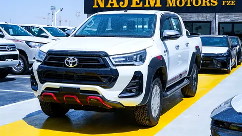 2026 Toyota Hilux SR5 - 4.0L PETROL -  - GCC Specs - Brand New!