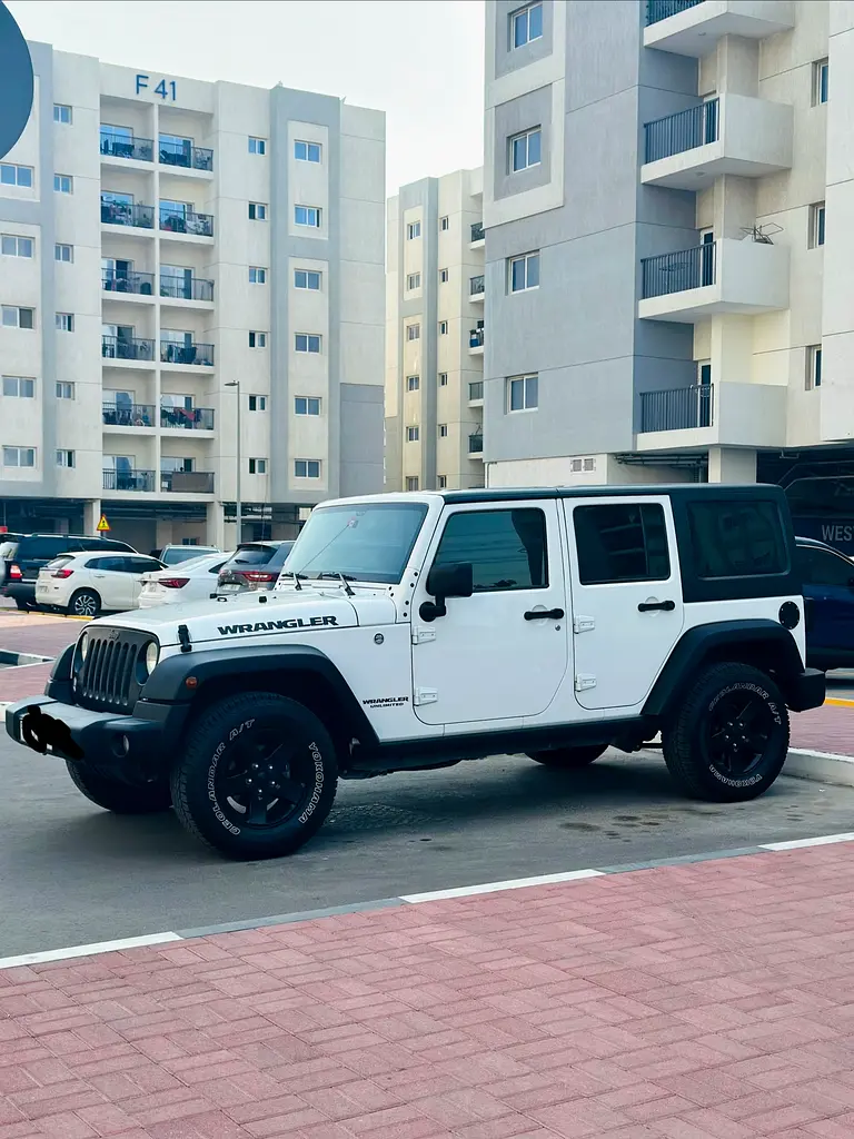 Jeep Wrangler Unlimited 2017 — photo 1 of 11