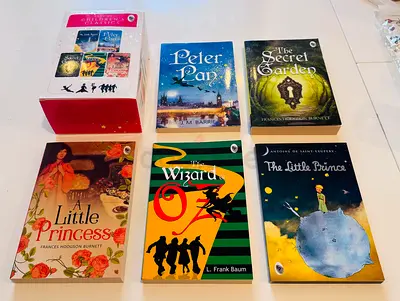 Children’s Classics Book Set (5 Books with Box) – Excellent Condition