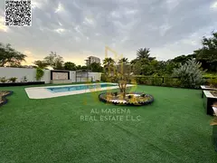 Take advantage of this exceptional opportunity to own a luxurious villa with an elegant architectura