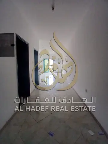🏡 شقة غرفة وصالة (غرفة ماستر) للإيجار في أبو شغارة – سعر مناسب وموقع حيوي