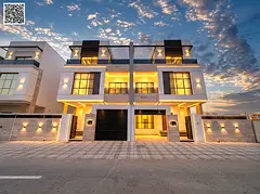 Villa with a rooftop terrace, elevator, electricity, water, and air conditioning. Freehold ownership