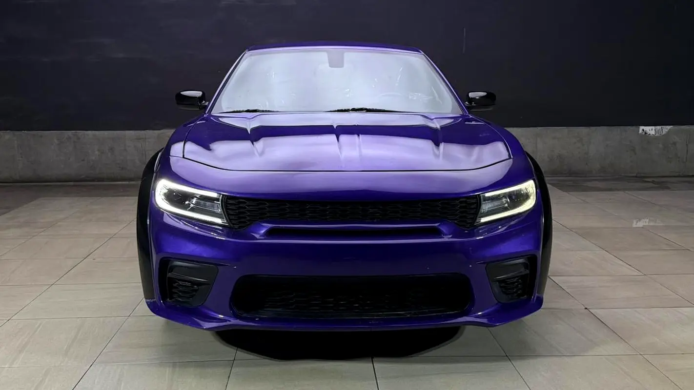 Dodge Charger 2018 — photo 1 of 15