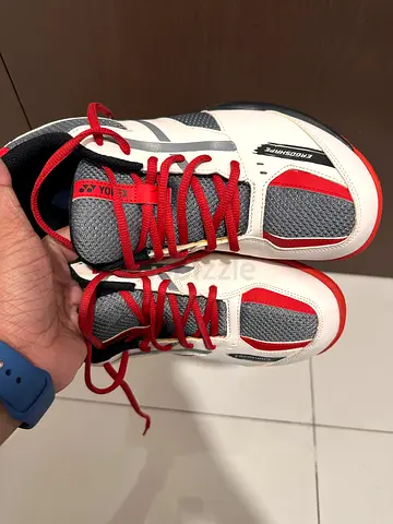 Yonex shoes