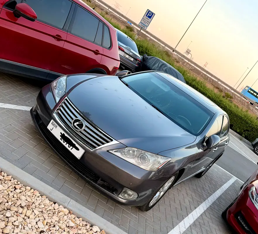 Lexus ES-Series 2012 — photo 1 of 7