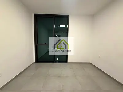 Lavish studio with pool view ready to move with all amenities