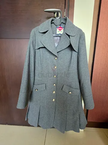 Bundle of 4 womens jackets/coats (Size XS)