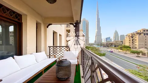 Flexible Furnitures | Burj Views | Large Layout