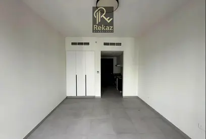 Prime Living | Studio Available for Rent | Pool View | Solo-3