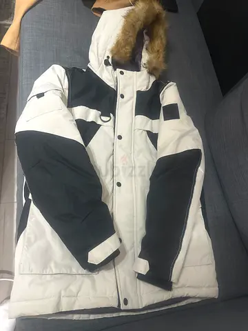 Men’s white  black fur-hood winter parka Burton Menswear — gently used