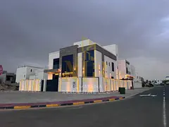 The villa includes registration fees, electricity, water, elevator, and furniture. This villa featur