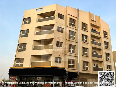 مبنى تجاري وسكني مكون من 4 طوابق (أرضي + 4) للبيع | منطقة الجرف الصناعية 2 | عائد استثمار مرتفع