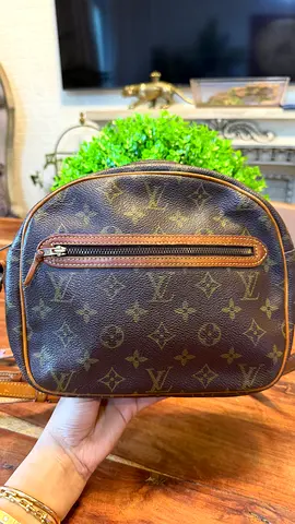 Louis vuitton vintage crossbody bag
