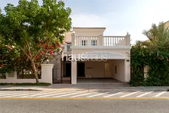 Immaculate Condition | 2 Bed + Study | District 8