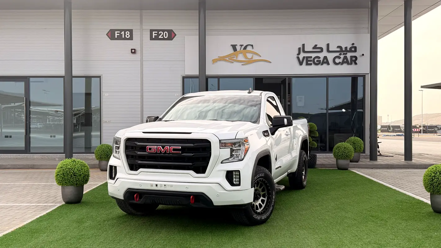 GMC Sierra 2020 — photo 1 of 13