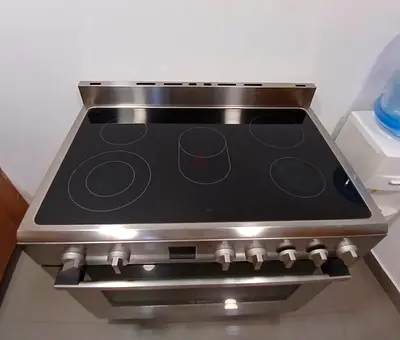 BOSCH Latest Model 5-Burner Electric Ceramic Cooking Range 90x60 CM