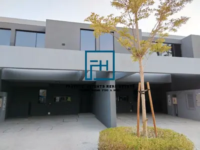 STUNNING 2BED UNIT | FREEHOLD | SINGLE ROW