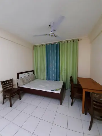 studio bed space sharing