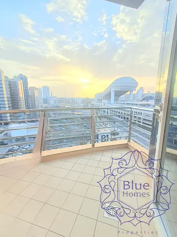 Chiller free | kitchen appliances | Near mall of Emirates