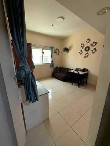 Fully furnished 1B/H Available Sharja Muwilah school area ( rent 2500+)