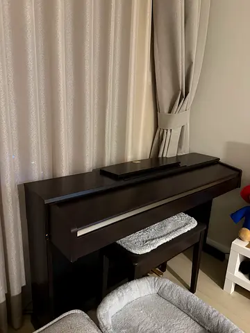 Yamaha clavinova