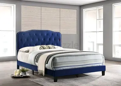 Nailhead trim borderline queen size bed