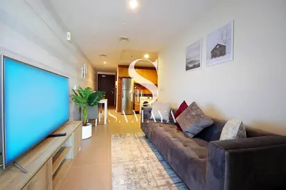 APARTMENT FOR RENT | CANAL VIEW | SPACIOUS LAY-OUT | MID- FLOOR UNIT | READY TO MOVE-IN