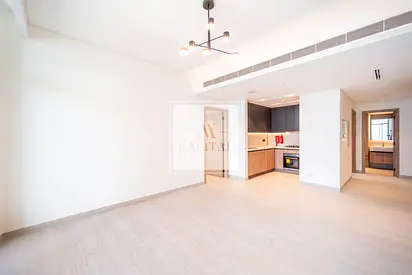 Vacant | Non Exclusive | Ready to Move | Spacious