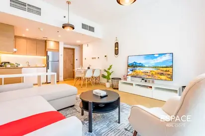 Fully Upgraded| Immaculate| Modern Finish