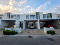 Convienent Location | Ready To Move | Flexible
